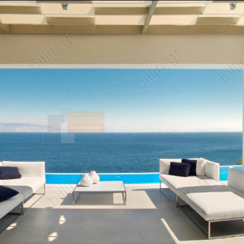 Πισίνα - θέα . Swimming pool - view