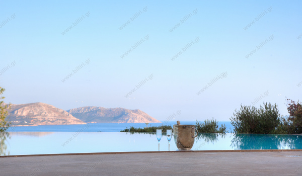 01__the_villa_07a_1604777914