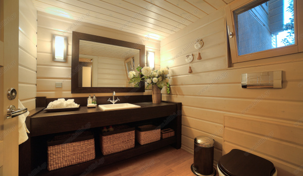 02__level_one_living_room_11_bath_1893378002