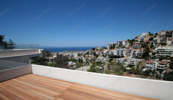 51__top_level_balcony_sea_view_day_89331339